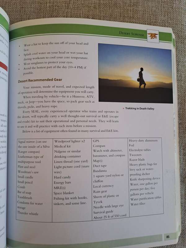 The U.S. Navy Seal Survival Handbook - Don Mann and Ralph Pezzullo