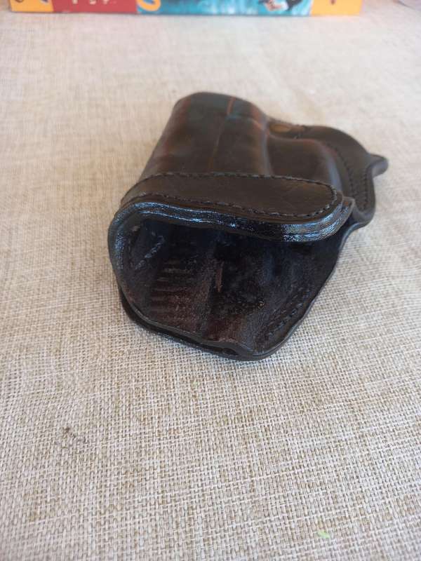Leather - OWB - Horizontal - Small of the back Holster - Glock 17/19/22/23 or similar size frame