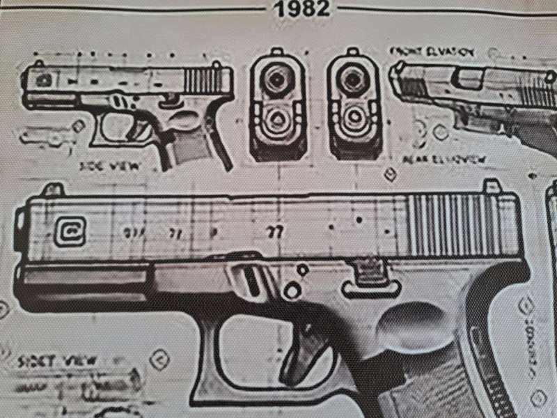 Glock 17 1982 Poster