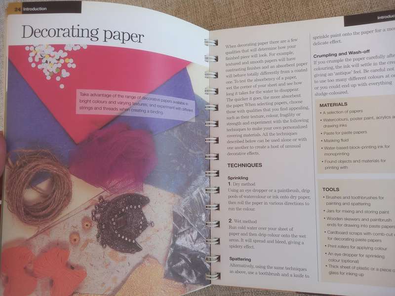 The Book Binding Handbook - simple techniques and step-by-step projects - Sue Doggett