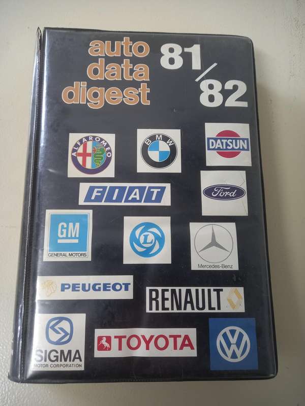 Auto Data Digest 81/82 - 7th Edition
