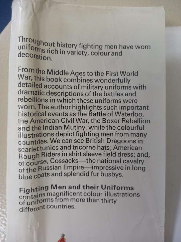 Fighting Men and their Uniforms by Kenneth Allen / A Hamlyn Pointer Book