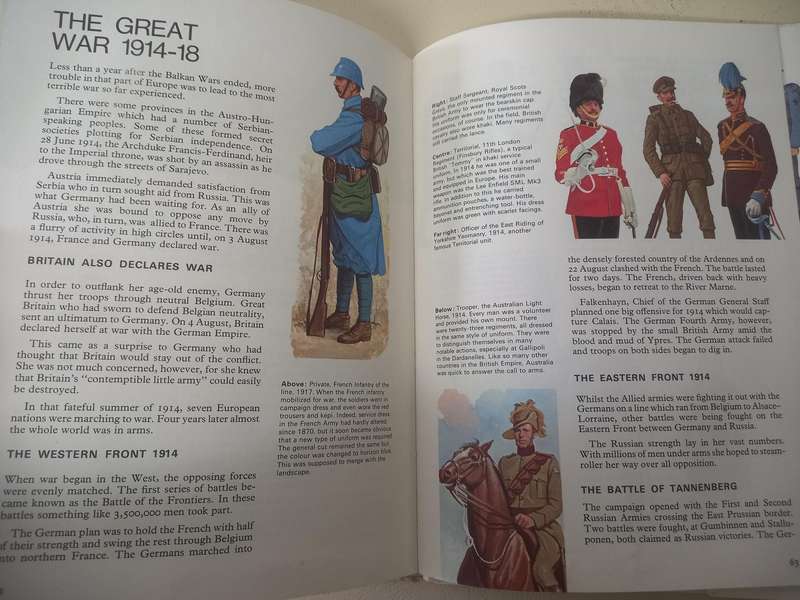 Fighting Men and their Uniforms by Kenneth Allen / A Hamlyn Pointer Book