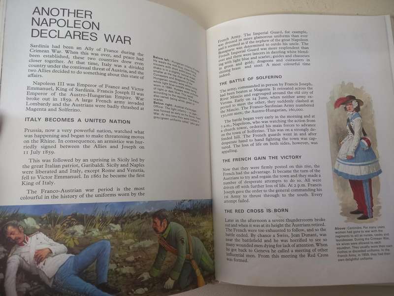 Fighting Men and their Uniforms by Kenneth Allen / A Hamlyn Pointer Book