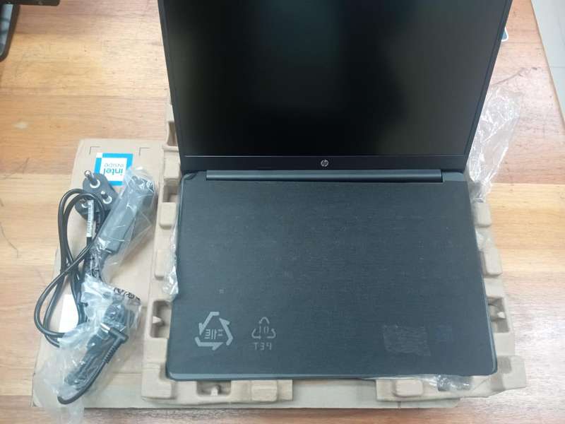 HP 250 G8 | INTEL Celeron | 4GB | 256SSD | 15.6 (1920 x 1080) FHD | Win 11