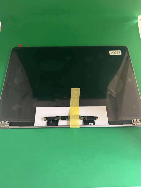 MacBook Air A2337 display space grey