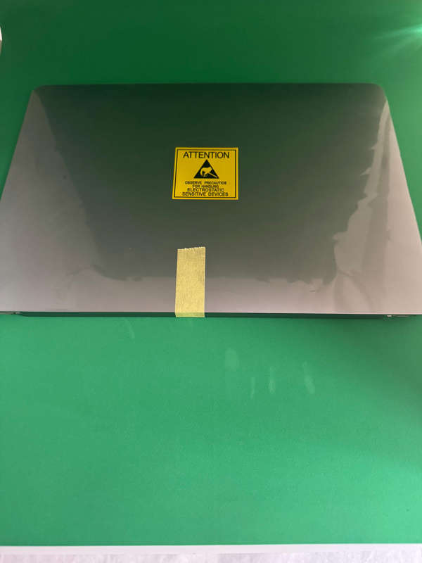MacBook Air A2337 display space grey