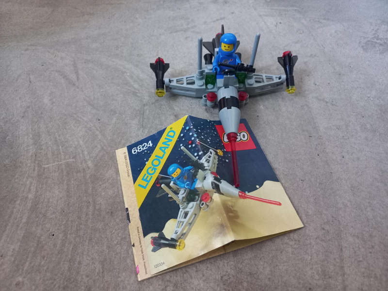 Legoland 6824 Vintage Space Dart 1 (Rare)