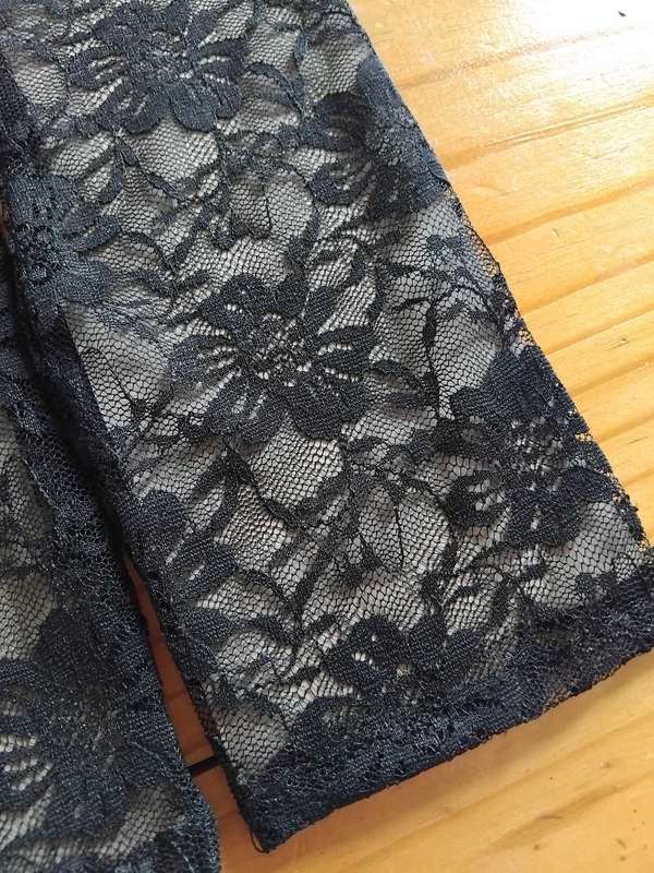 Black Lace Hand Gloves-Long