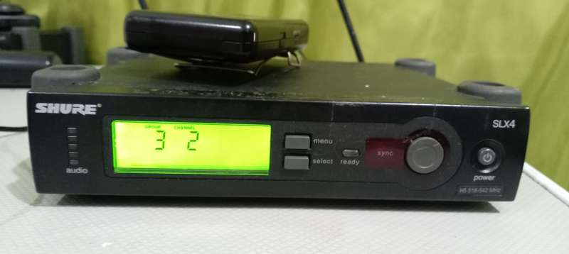 Shure SLX4 and Shure SLX1 with Lapel