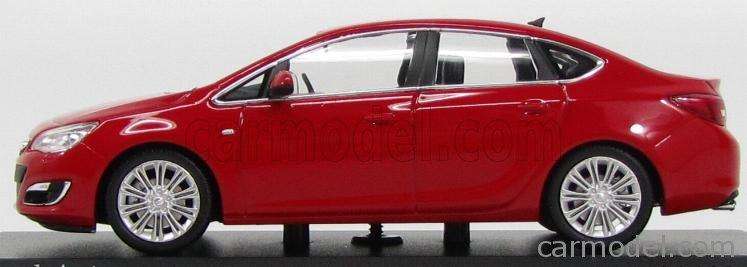 Opel Astra - 2012 - Red