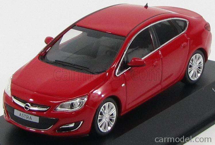 Opel Astra - 2012 - Red