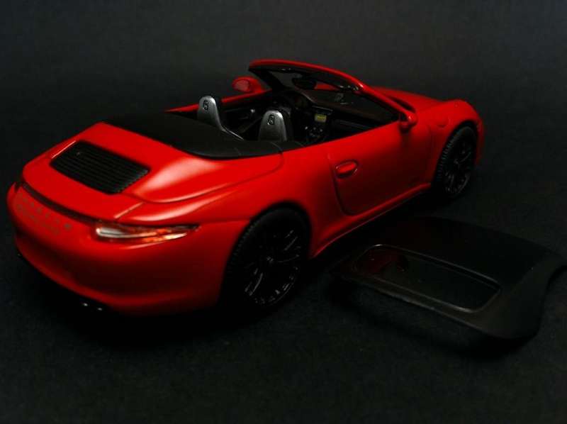 Porsche 911 991 Carrera 4 GTS Convertible (Removable Roof) - 2014 - Guards Red