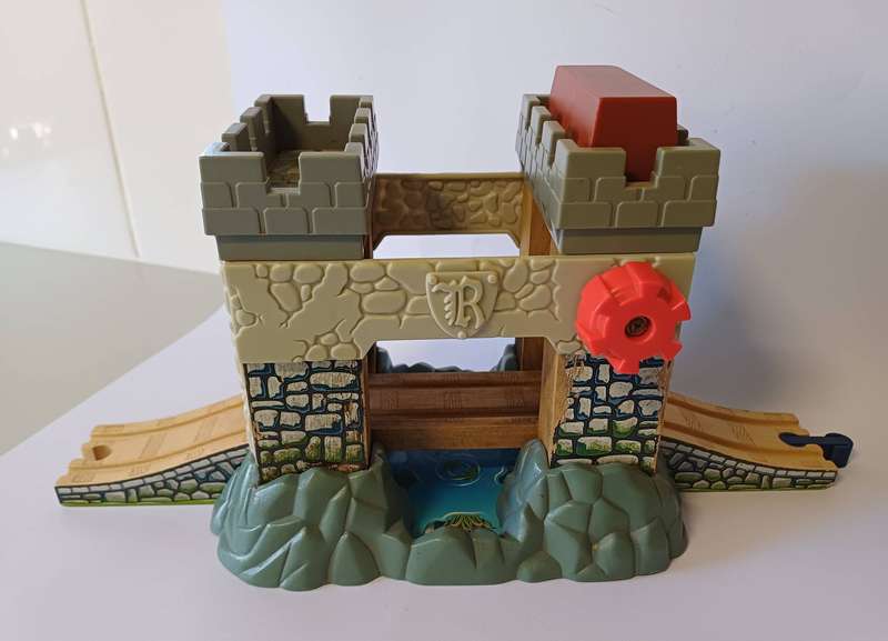 Trains Rolf's Castle Bridge (Thomas and Friends wooden railway)