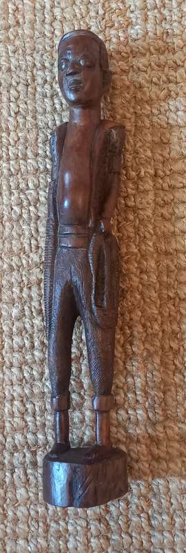 African carving of  man hunter  (Superior quality) Vintage