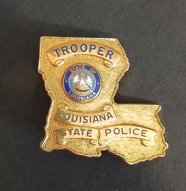 Louisiana State Police Tie/wallet  badge - Excellent condition
