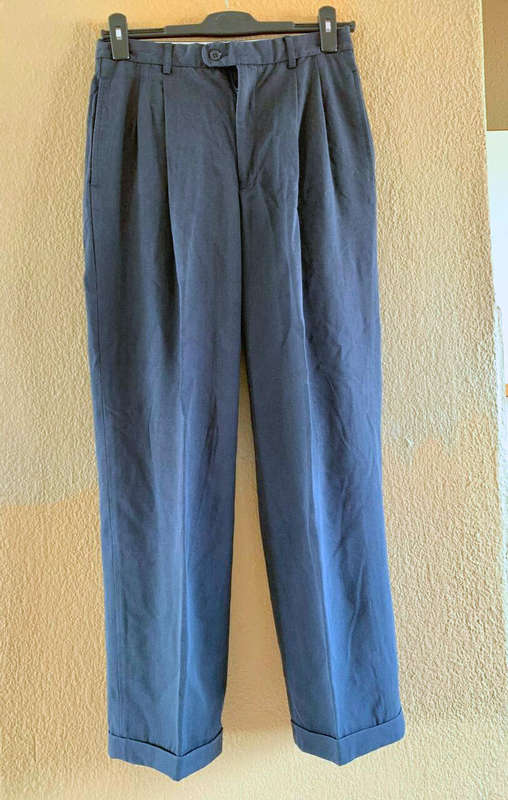 G2000 Mens 2-Piece Suit  Jacket Size 46, Pants Size 30  Fabric from Japan