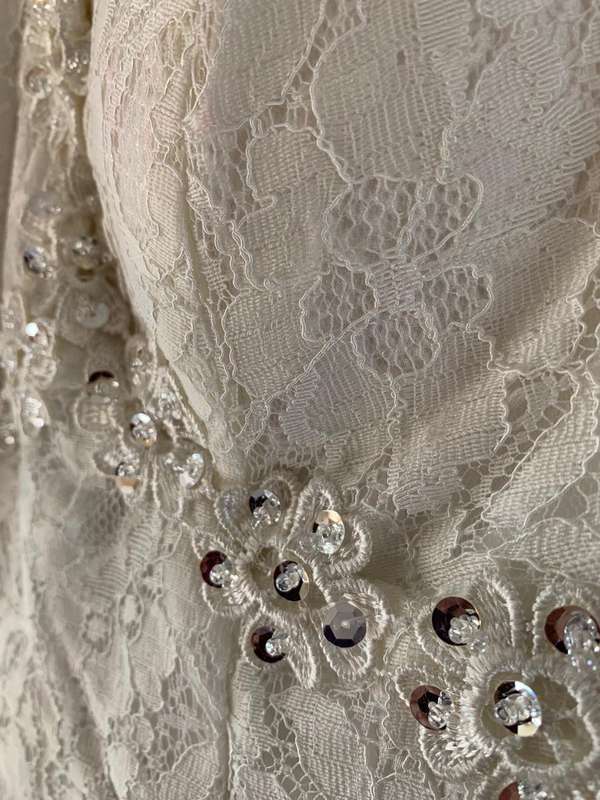 Stunning Lace Mermaid Dress  Custom-Made, Backless, Ideal for Wedding or Gala Dinner