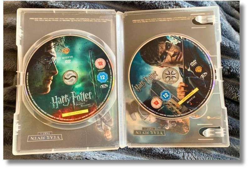 Harry Potter: Deathly Hallows Part 1 & 2 DVD (2 discs)