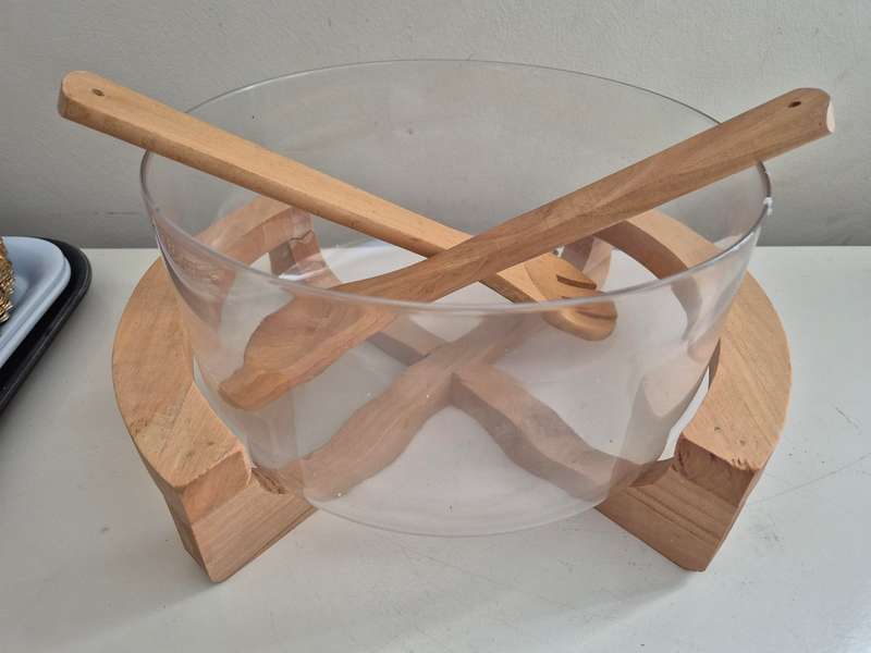 Kitchen Crockery