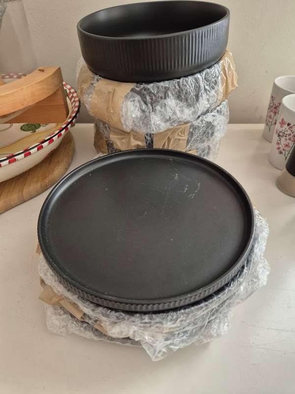 Kitchen Crockery