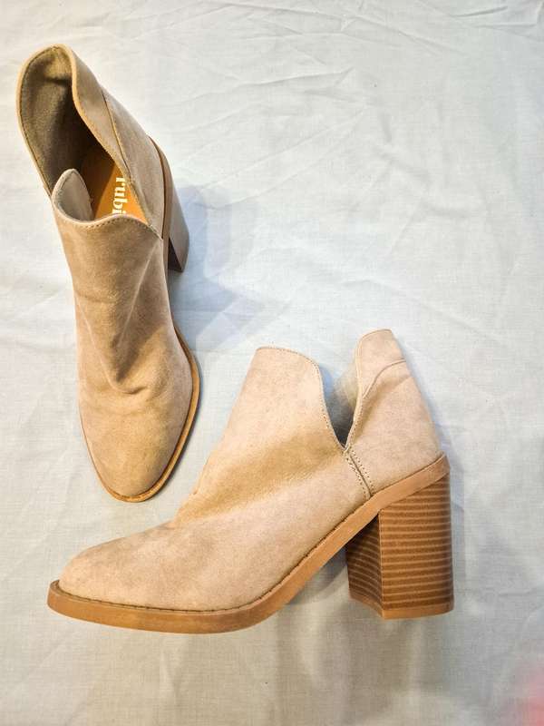 Ladies Designer Ankle Boots (3 pairs)