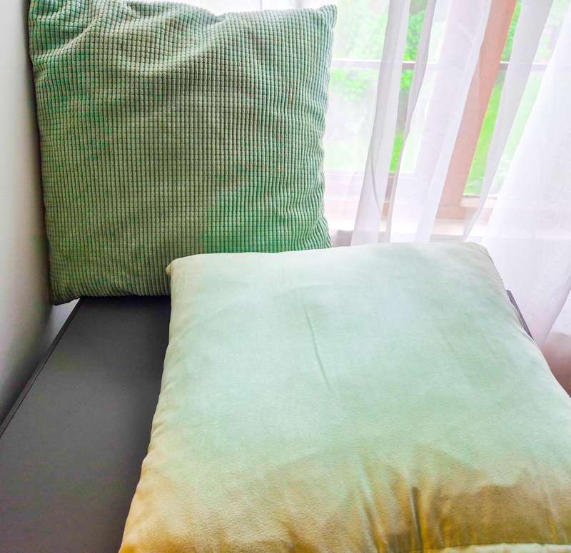 Assorted Decorative Cushions (x6)