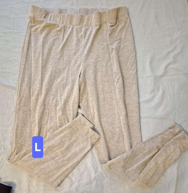 Women's Workout Wear (x8)
