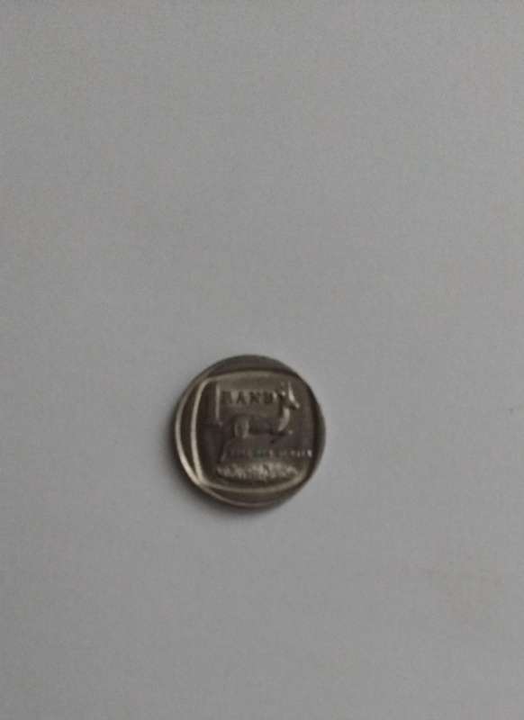 Mint Error Coin R1 - THIS IS A RARE COLLECTABLE!