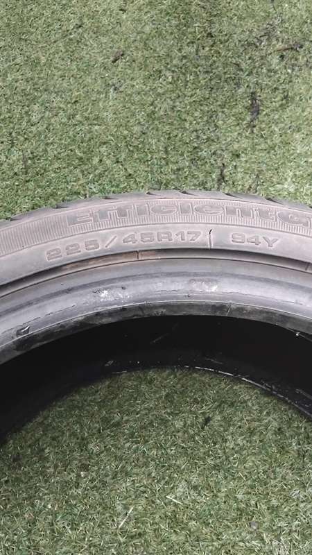 GoodYear Efficient Grip Tyre 225/45R17