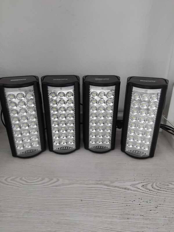 Magneto Rechargeable Lights (X4)