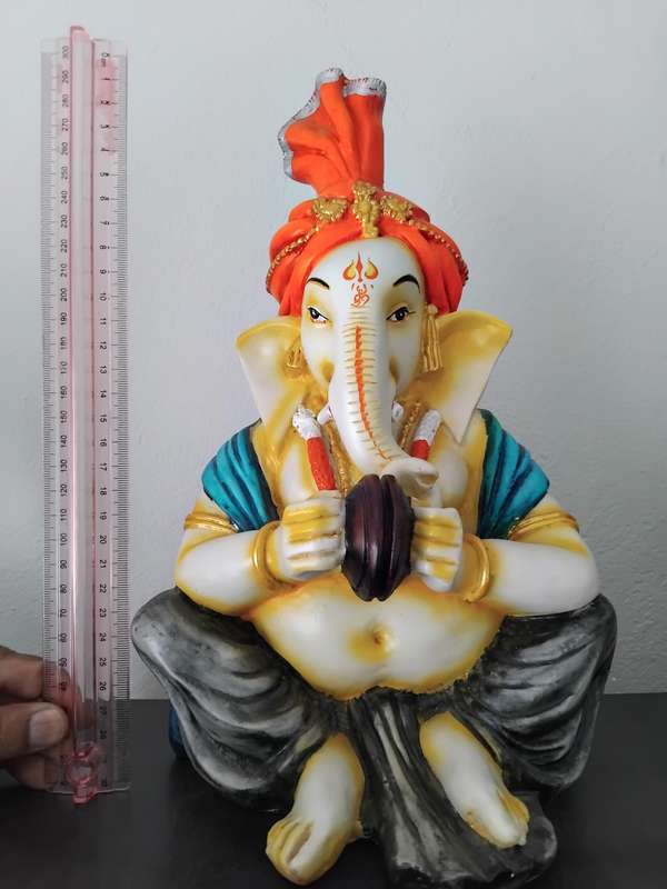Decorative Statues (x6)