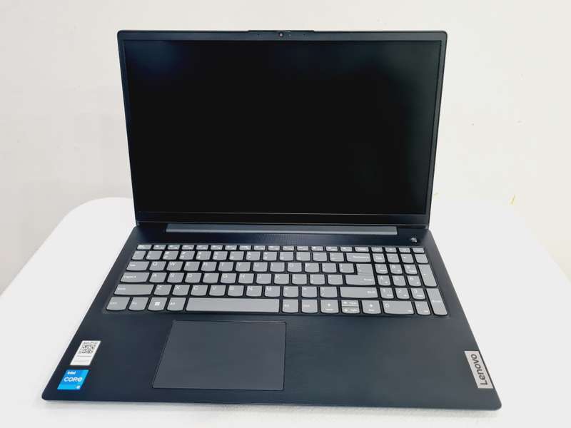 Lenovo v15 g2 - i5 11th gen - 8gb - 512gb nVme