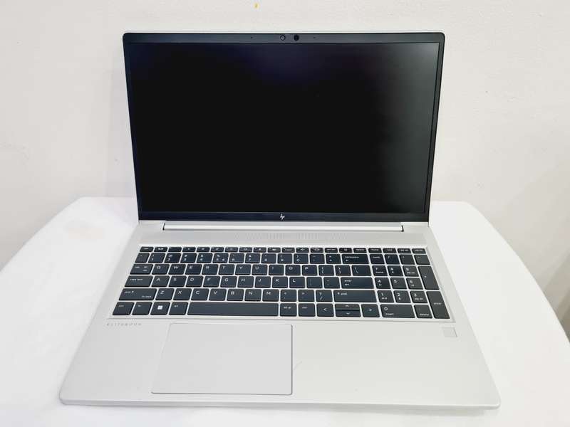 2023 HP Elitebook - Ryzen 5 - 16gb - 512gb - 1080p