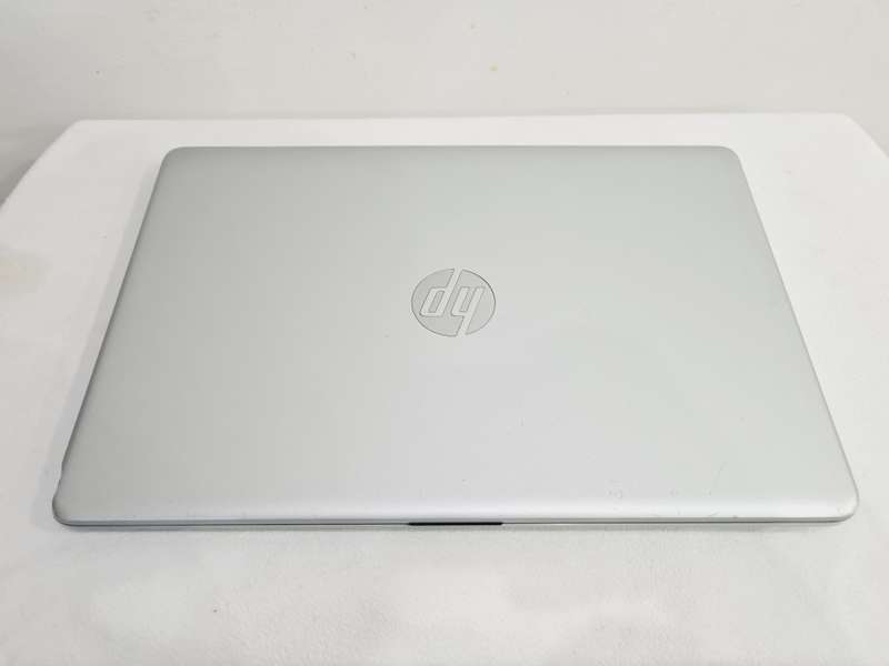 HP 15 - Core i7 11th gen - 8gb - 1tb hdd