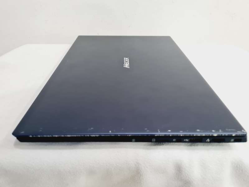 Mercer Thinline Ultraportable Notebook | 12th Gen i7, 8GB Ram, 512GB SSD, FHD | Bargain Buy!
