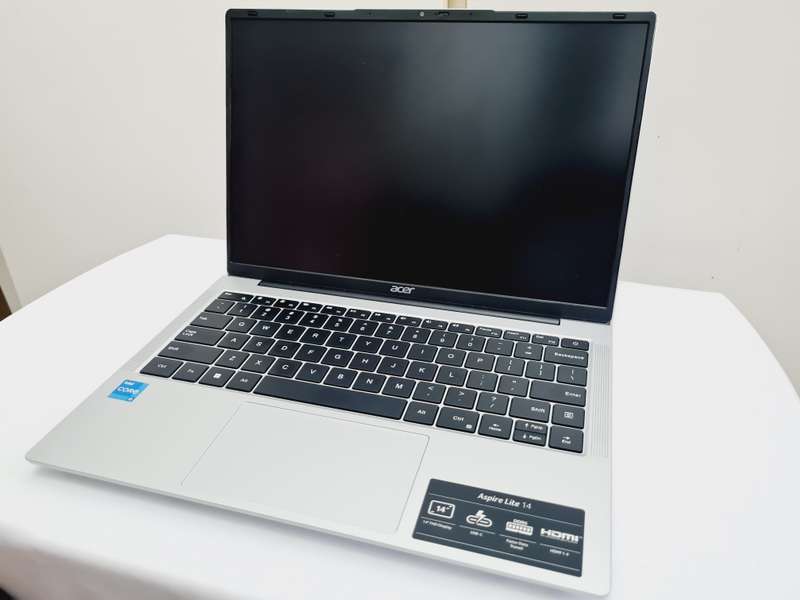 2024 Acer Aspire Lite 14 - i3 13th gen - 8gb - 512gb