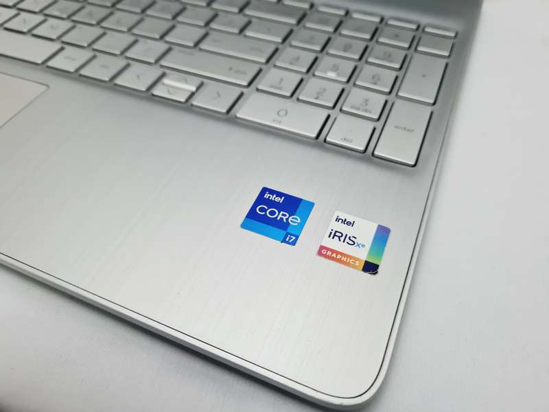 HP i7 11th gen - 8gb - 512gb ssd