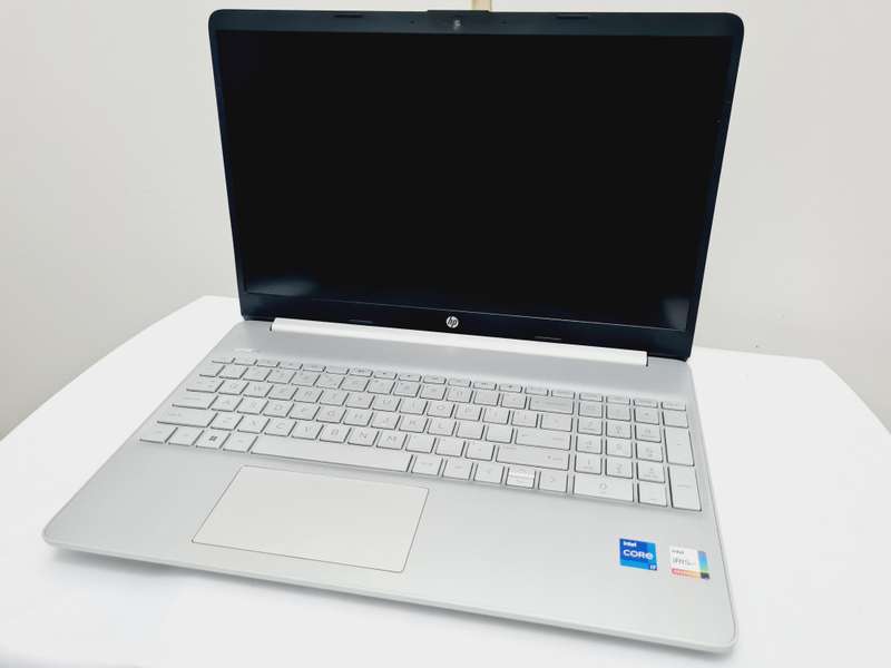 HP i7 11th gen - 8gb - 512gb ssd