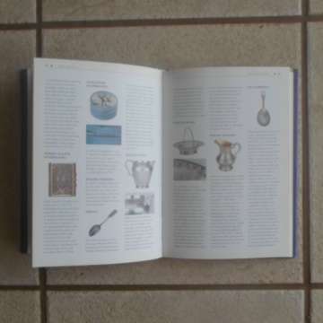 Book - Collection Silver  - The Facts At Your Fingertips