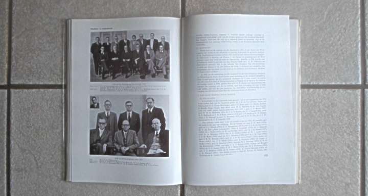 Book - Harscover - Die Suid Afrikaanse Akademie Vir Wetenskap en Kuns - Feesalbum - 1909-1959