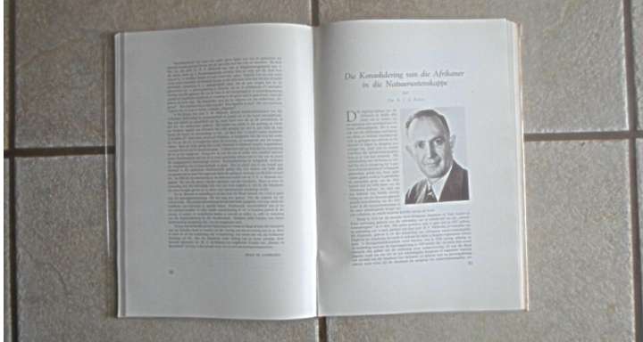 Book - Harscover - Die Suid Afrikaanse Akademie Vir Wetenskap en Kuns - Feesalbum - 1909-1959