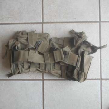 Pattern 72 Kidney Pouches With Web Belt