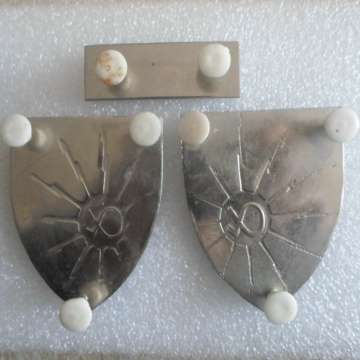 A Pair Of School Of Signals Flashes And Signals Command Bar - All Pins Intact - Original