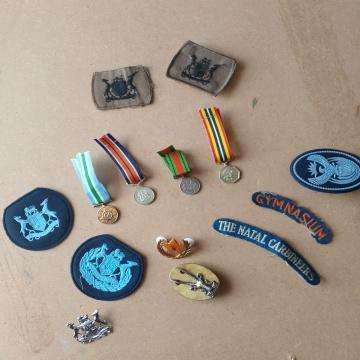 Medals And Badges - Selling As A lot
