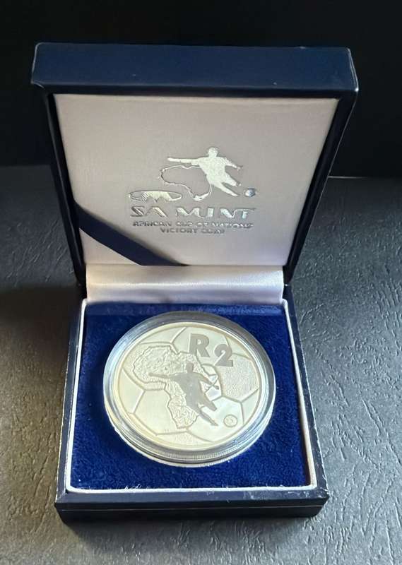 S ILVER 1 OUNCE - 1996 Silver Proof R2 Bafana Bafana Cup - Mintage 2690 - includes COA