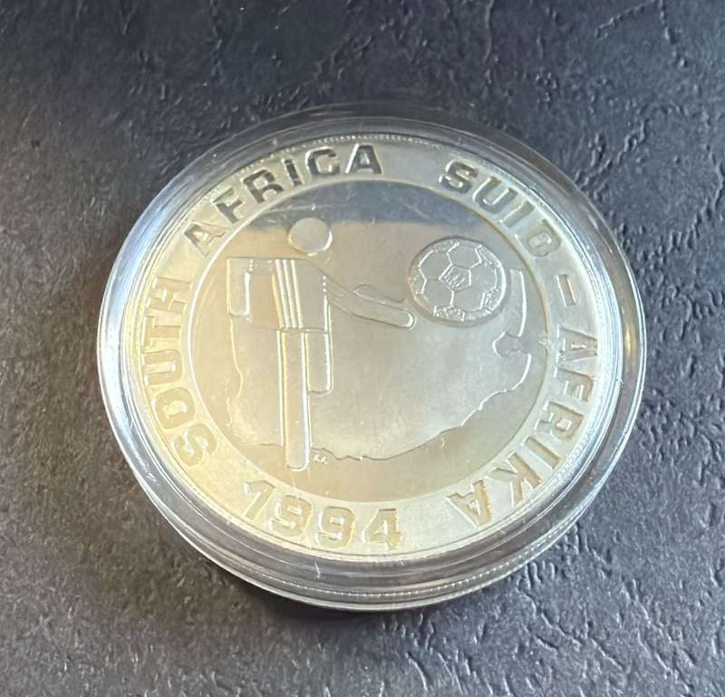 SILVER 1 OUNCE - 1994 Silver Proof R2 Soccer World Cup - Mintage 3210