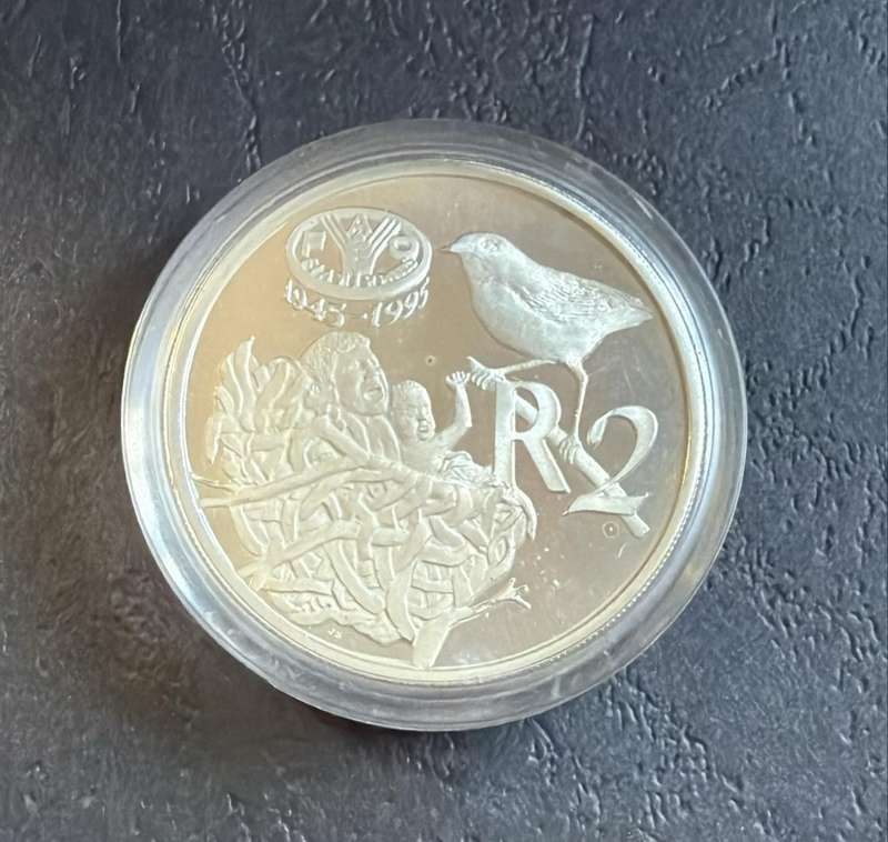 SILVER 1 OUNCE - 1995 Silver Proof R2 Crown FOOD & AGRICULTURE ORGANIZATION (FAO)- Mintage 1743