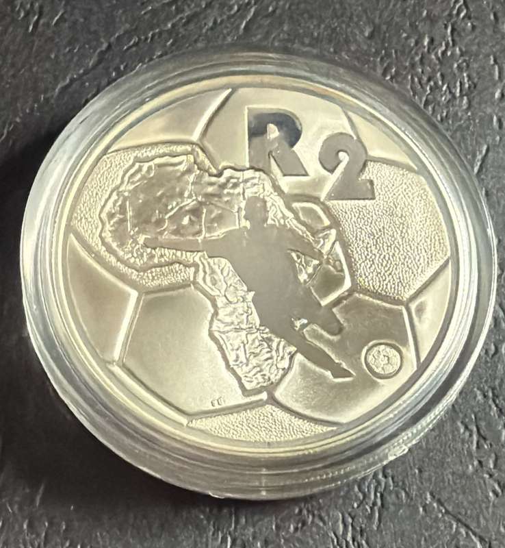 S ILVER 1 OUNCE - 1996 Silver Proof R2 Bafana Bafana Cup - Mintage 2690