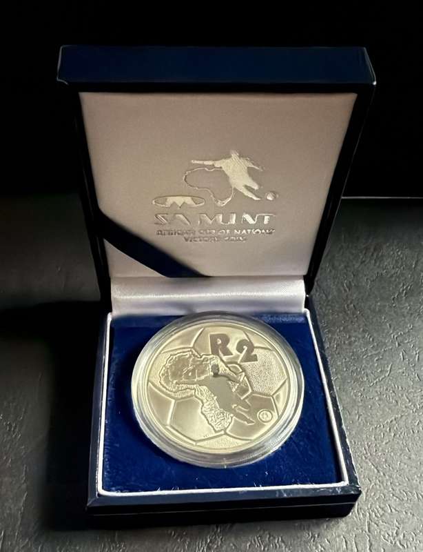 S ILVER 1 OUNCE - 1996 Silver Proof R2 Bafana Bafana Cup - Mintage 2690